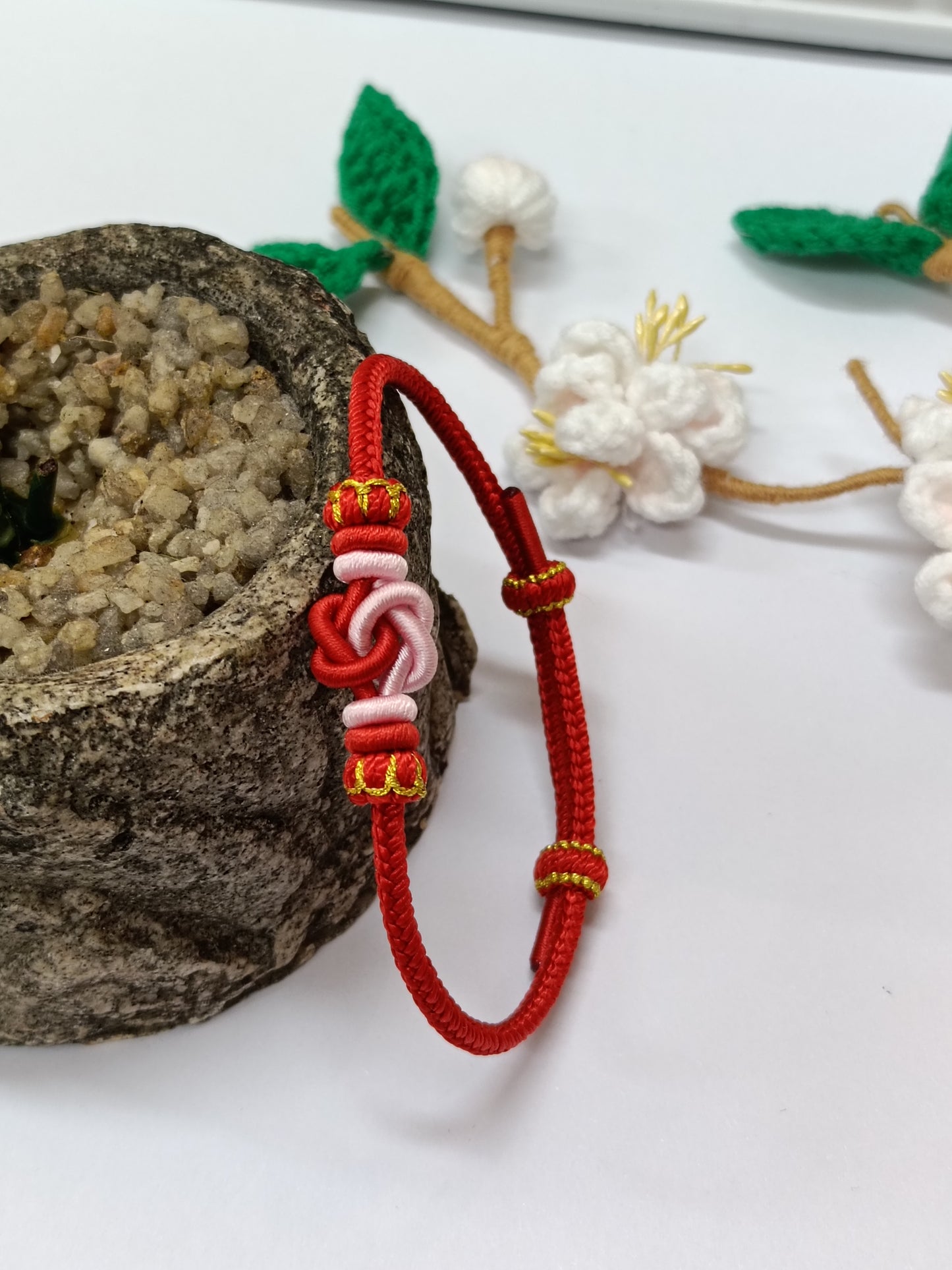 3mm Red and Pink Lover's Knot